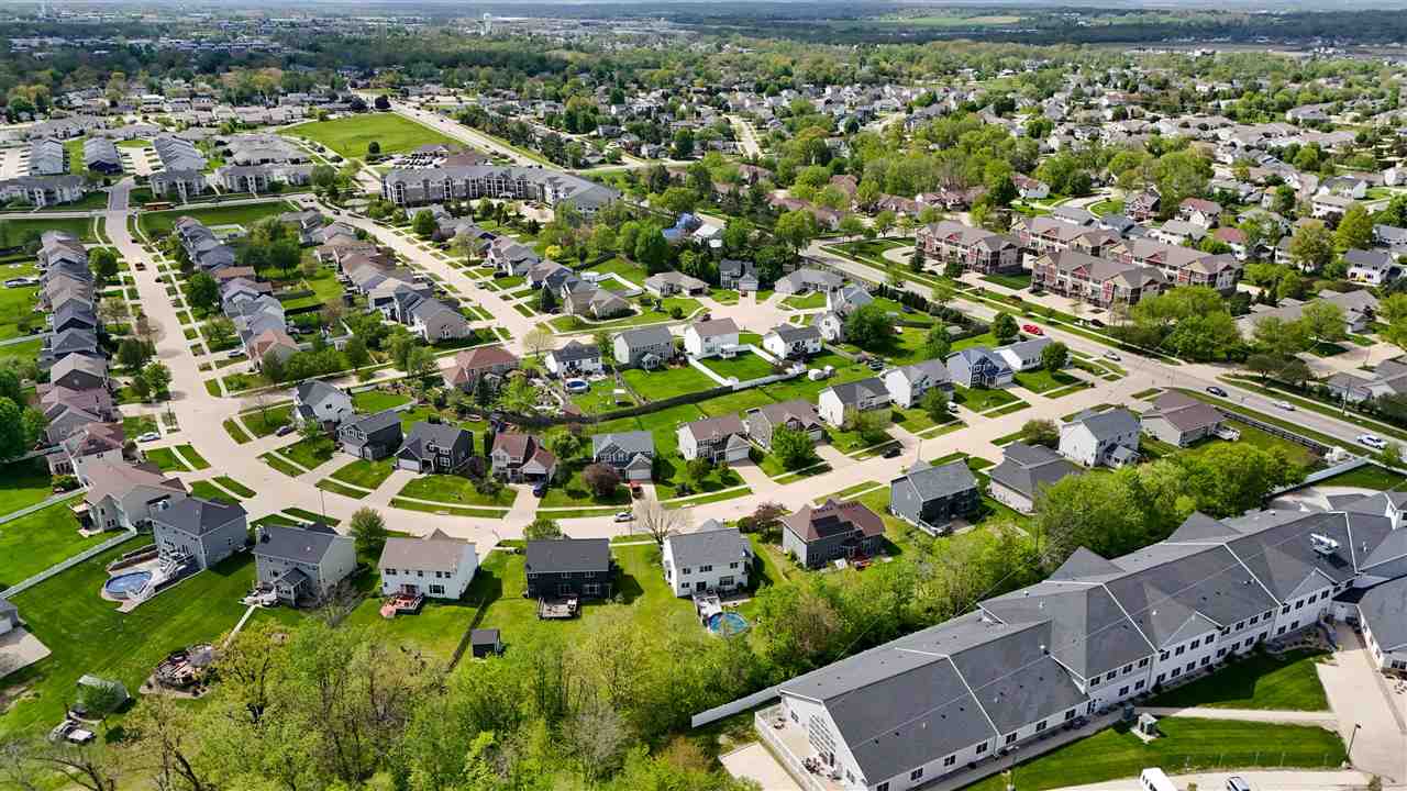 934 Rolling Creek Drive Cedar Rapids IA 52402