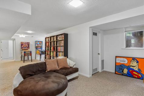 915 E Bloomington Street Iowa City IA 52245