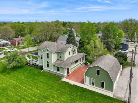 915 E Bloomington Street Iowa City IA 52245