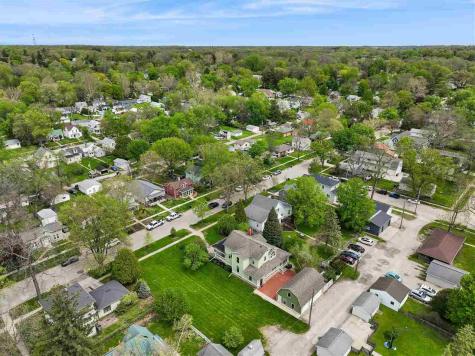 915 E Bloomington Street Iowa City IA 52245
