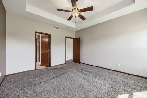 2050 Hillside Drive Ely IA 52227