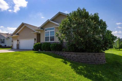 2050 Hillside Drive Ely IA 52227