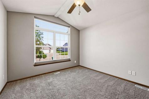 2050 Hillside Drive Ely IA 52227
