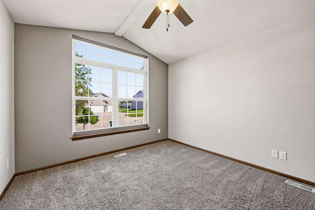 2050 Hillside Drive Ely IA 52227