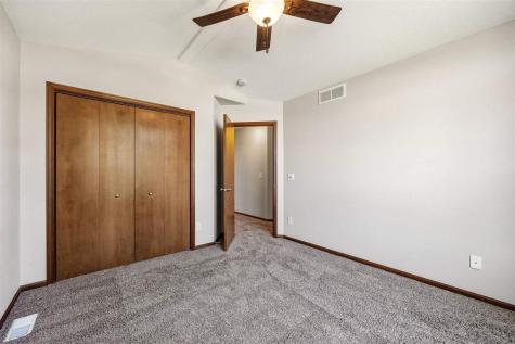 2050 Hillside Drive Ely IA 52227