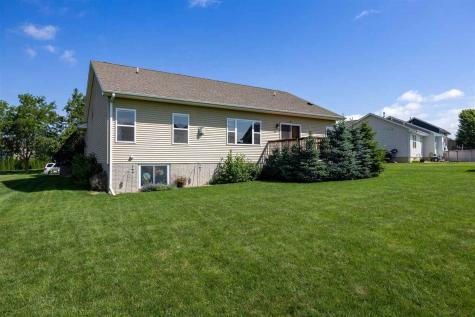 2050 Hillside Drive Ely IA 52227
