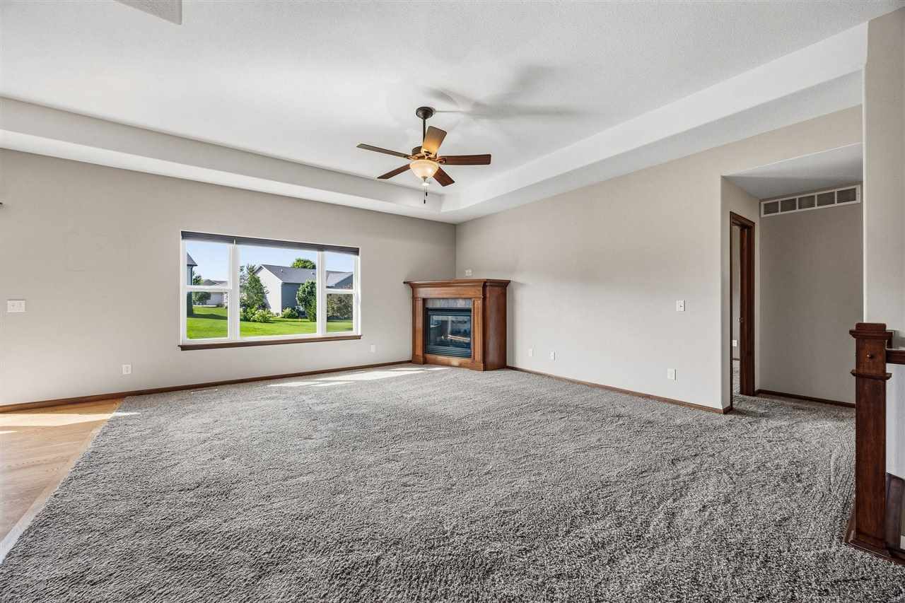 2050 Hillside Drive Ely IA 52227