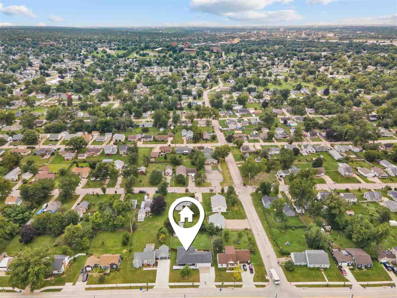 1133 35th Street NE Cedar Rapids IA 52402
