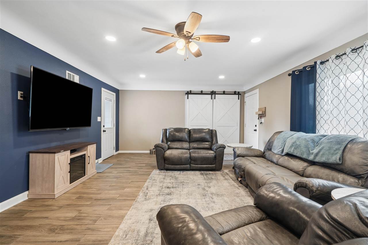 1133 35th Street NE Cedar Rapids IA 52402