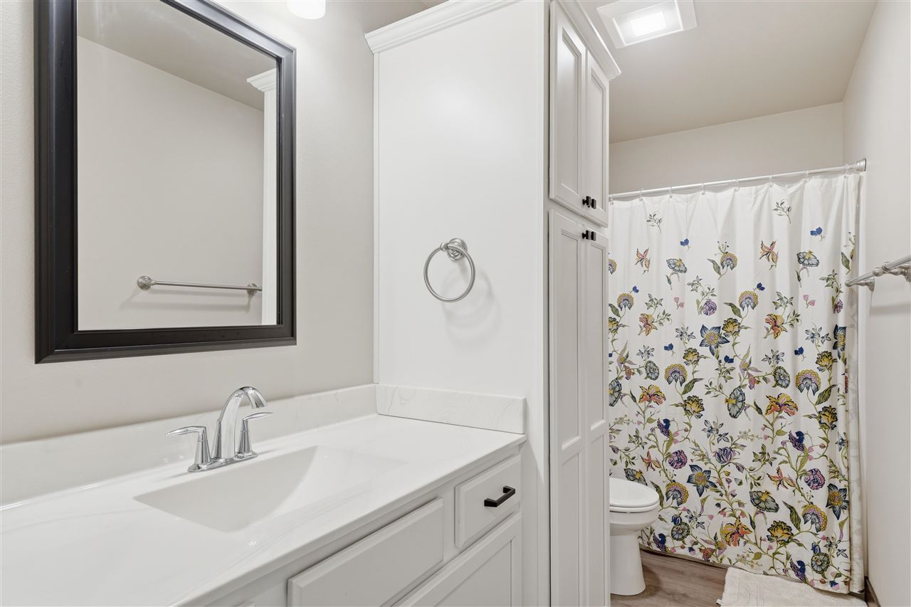 900 Hillside Drive Tiffin IA 52340