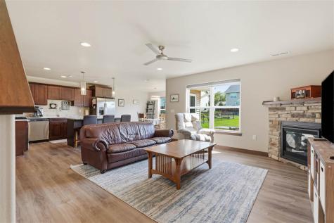 900 Hillside Drive Tiffin IA 52340