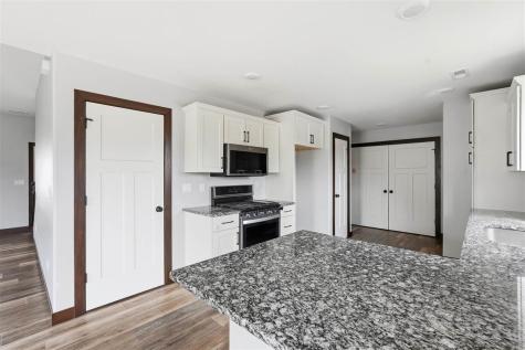 903 Carl Court Solon IA 52333