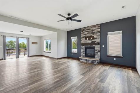 903 Carl Court Solon IA 52333