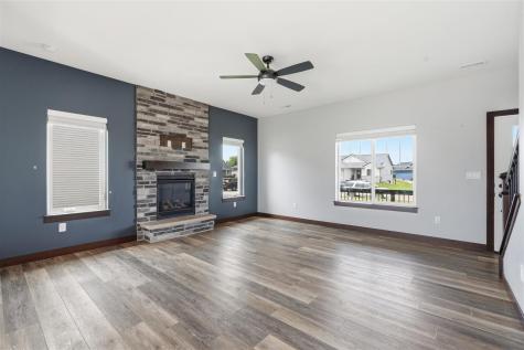 903 Carl Court Solon IA 52333