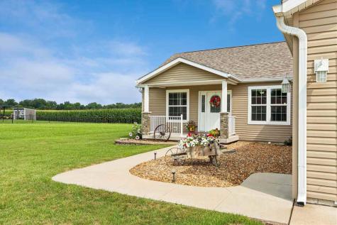 412 Garfield Street Marengo IA 52301