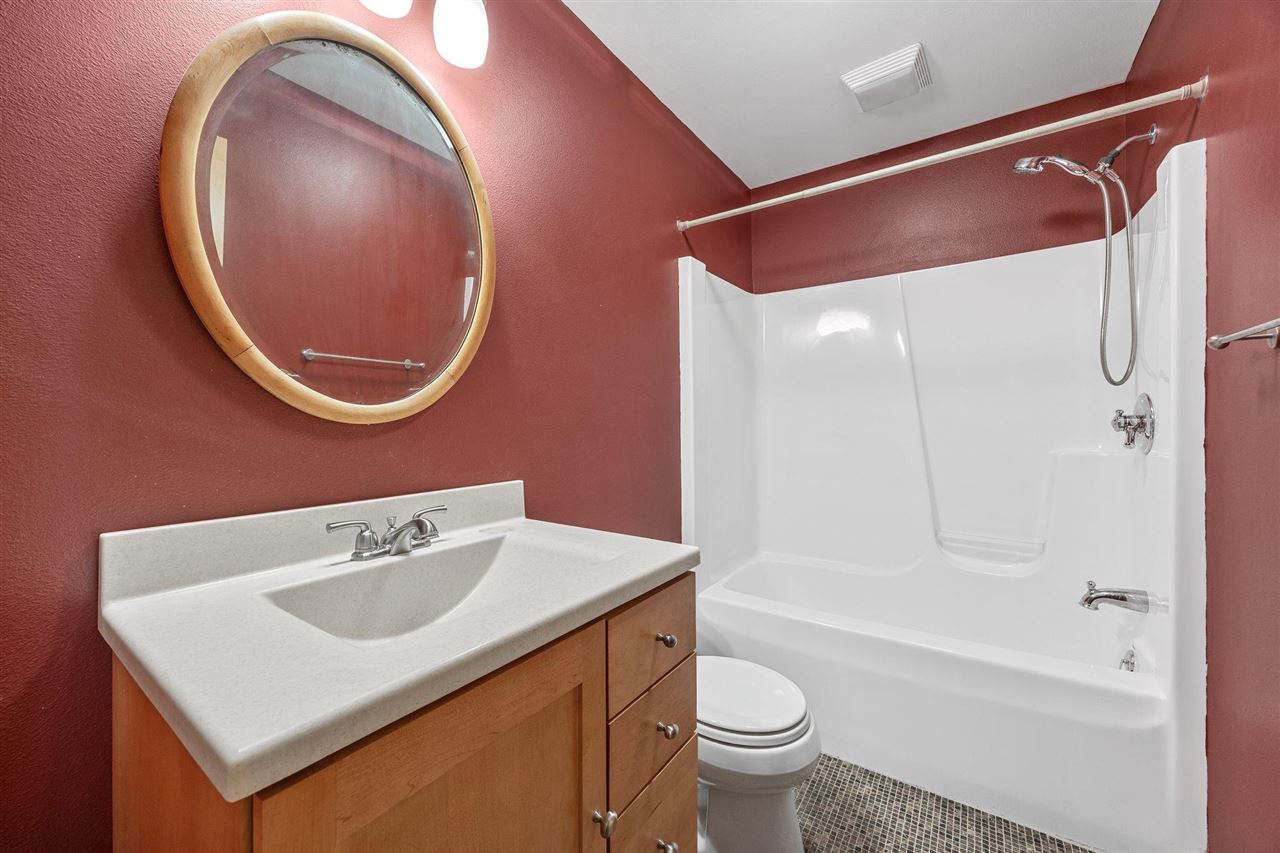 2265 Shropshire Circle Coralville IA 52241