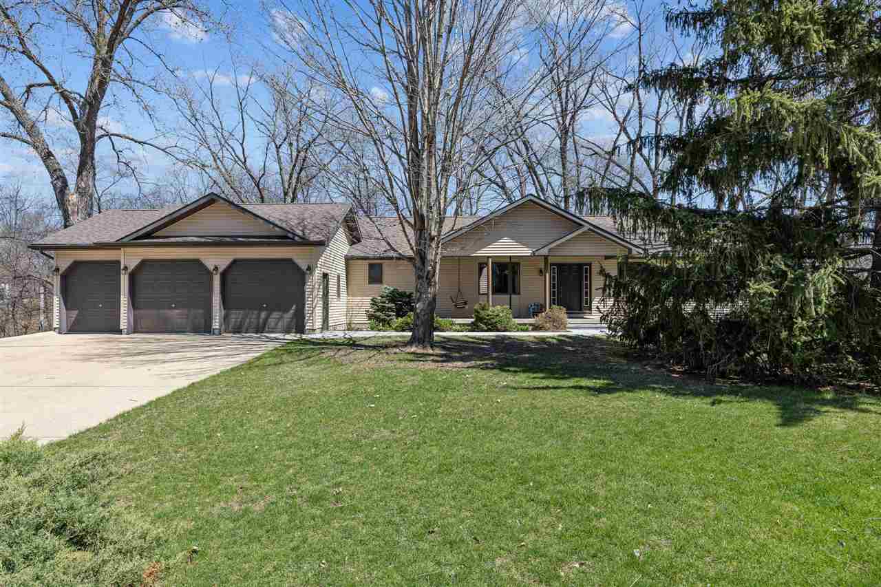 1514 Park Ridge Drive NW Swisher IA 52338