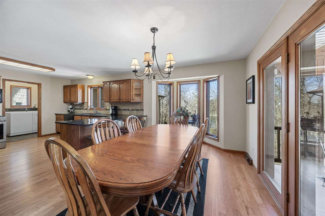 1514 Park Ridge Drive NW Swisher IA 52338