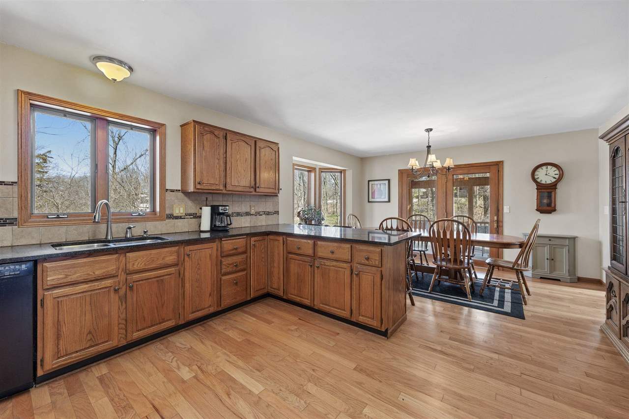 1514 Park Ridge Drive NW Swisher IA 52338