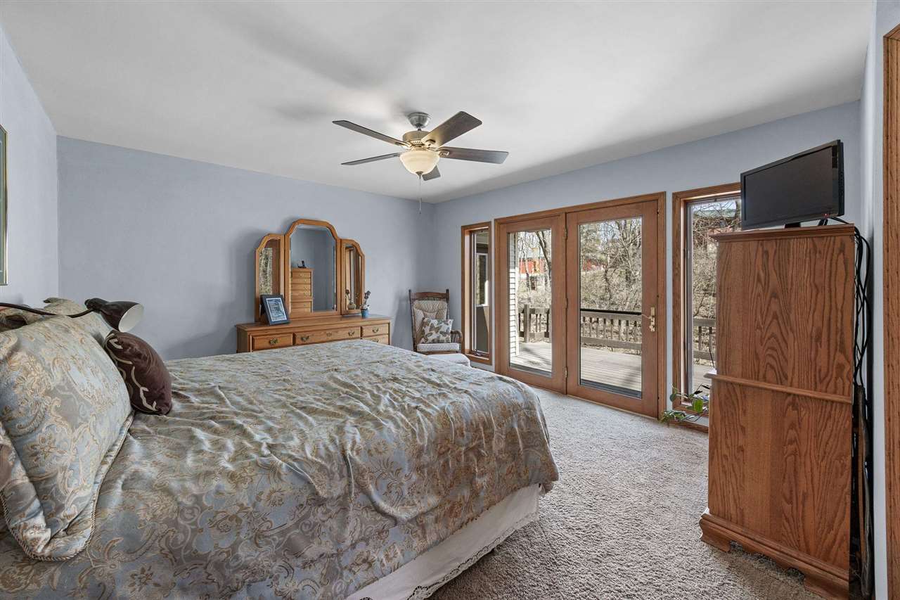 1514 Park Ridge Drive NW Swisher IA 52338
