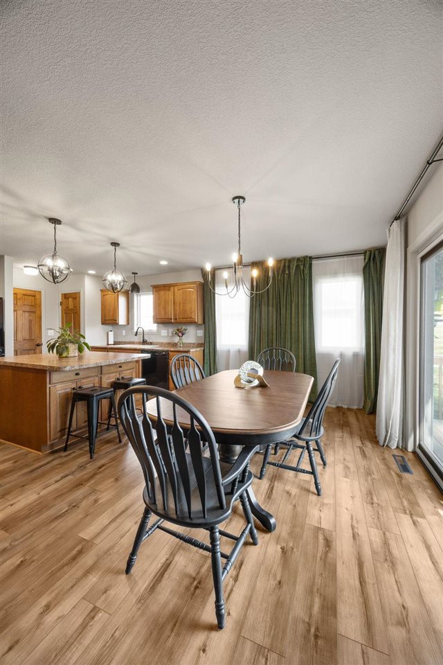 149 Country Club Court Anamosa IA 52205