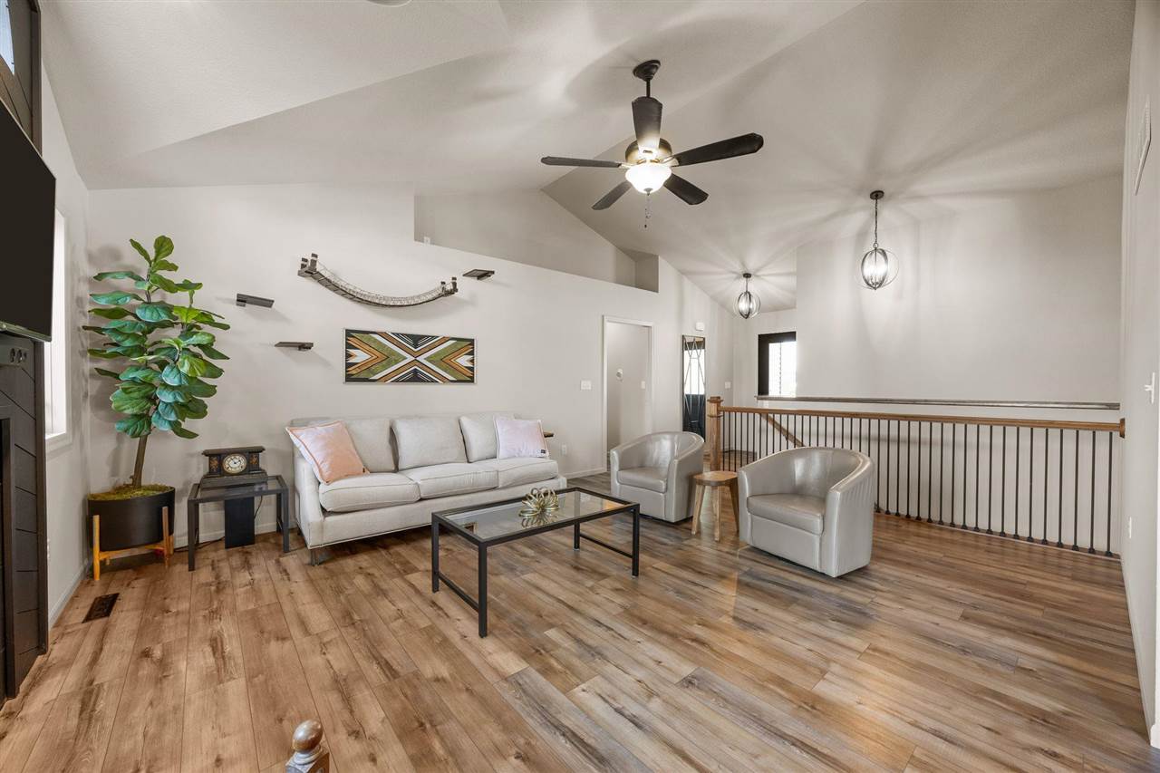 149 Country Club Court Anamosa IA 52205