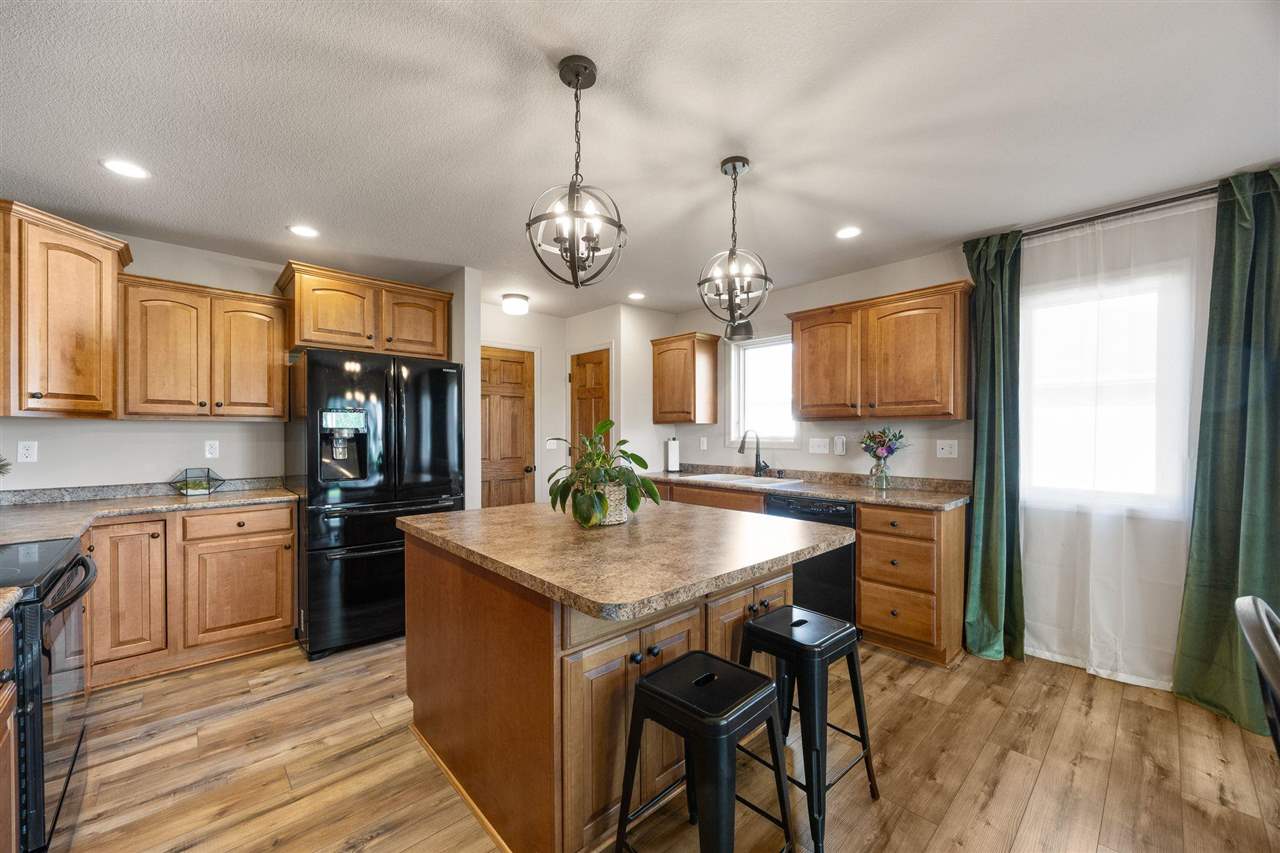 149 Country Club Court Anamosa IA 52205