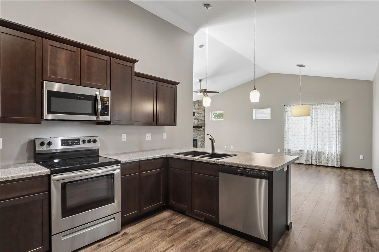 3000 Sunflower Street Ely IA 52227