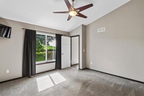 3000 Sunflower Street Ely IA 52227