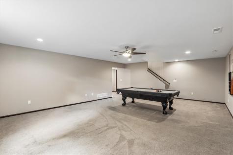 3000 Sunflower Street Ely IA 52227
