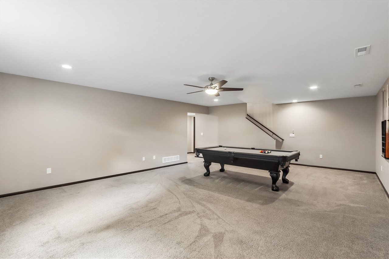 3000 Sunflower Street Ely IA 52227