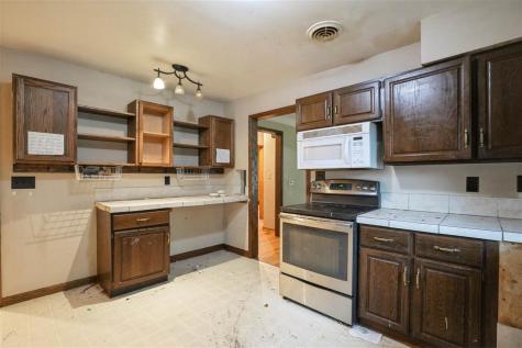 1425 Douglas Court Marion IA 52302