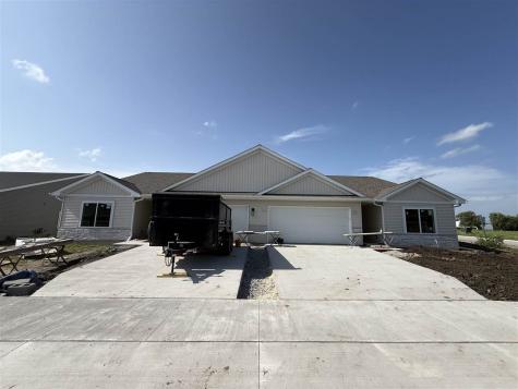 924 Eisenhower Boulevard North Liberty IA 52317