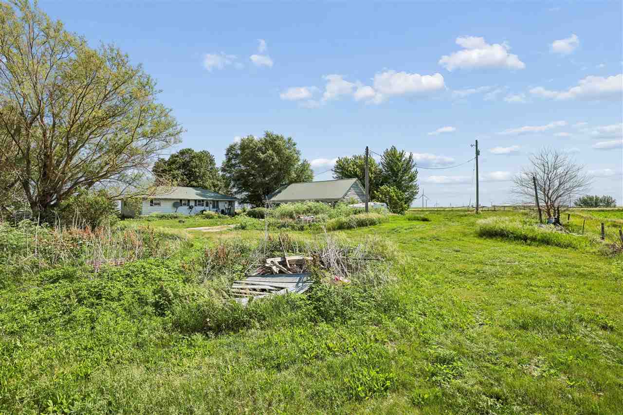 1742 520th Avenue Deep River IA 52222