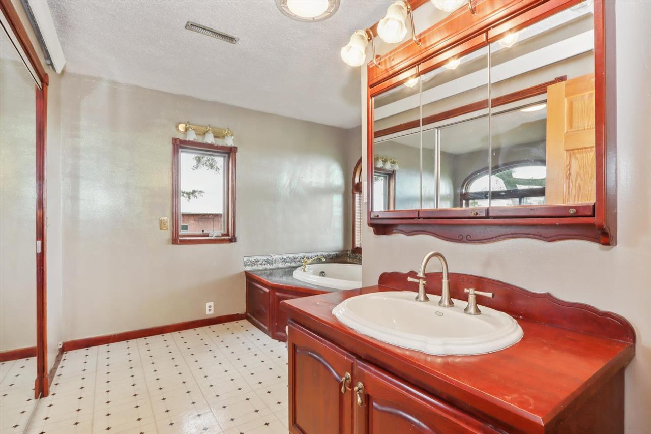 1679 160th Street West Liberty IA 52776