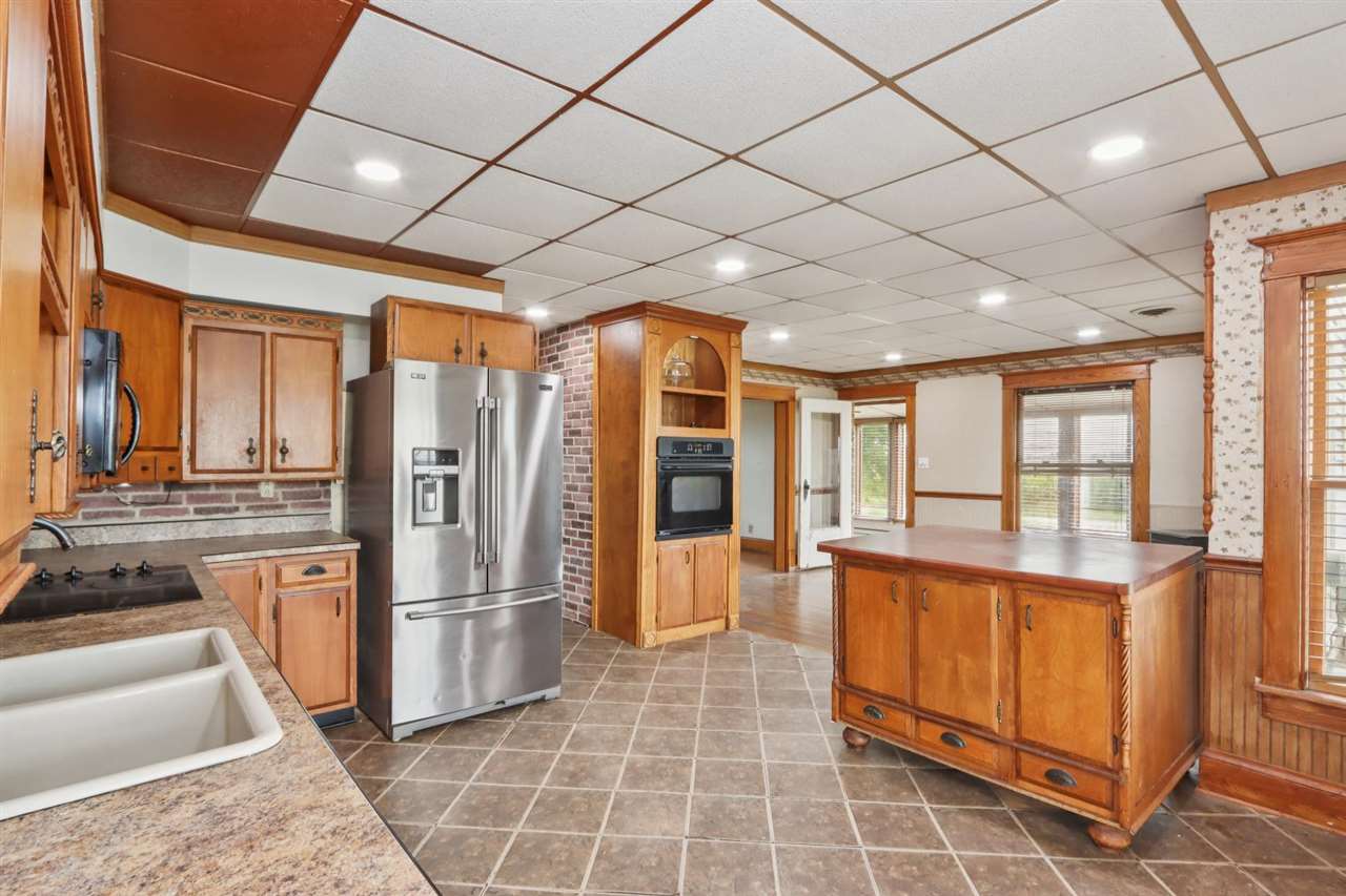 1679 160th Street West Liberty IA 52776