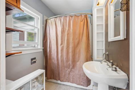 920 Ginter Avenue Iowa City IA 52240
