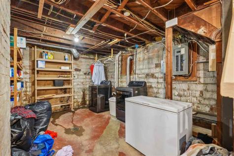 920 Ginter Avenue Iowa City IA 52240