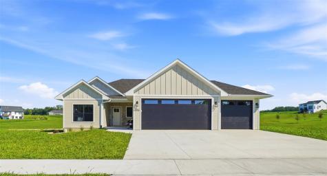 206 Westwood Circle Kalona IA 52247