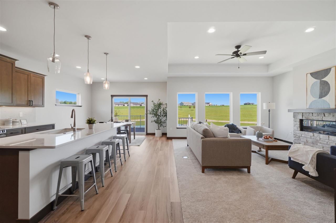 206 Westwood Circle Kalona IA 52247