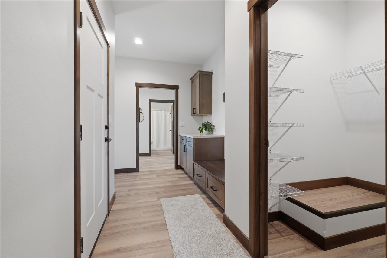 206 Westwood Circle Kalona IA 52247