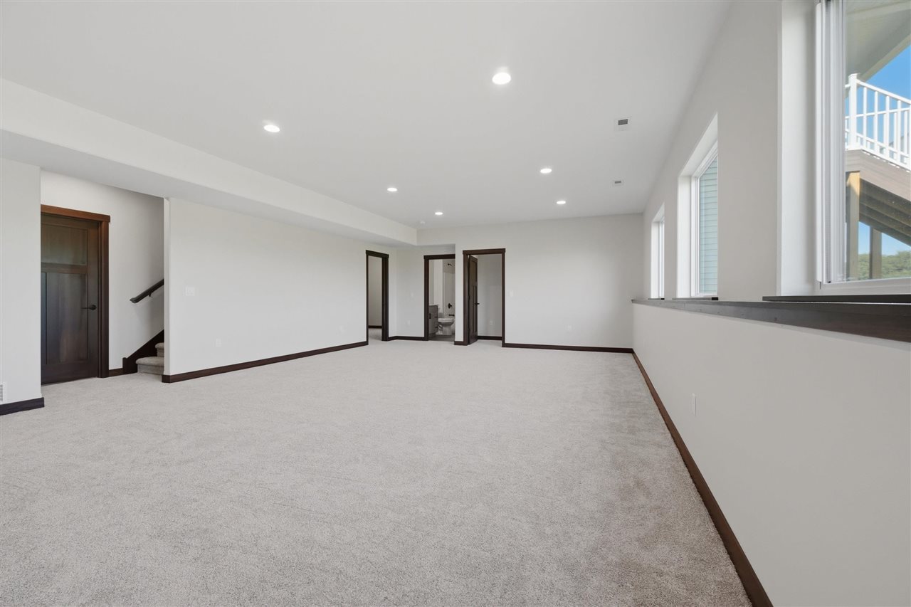 206 Westwood Circle Kalona IA 52247