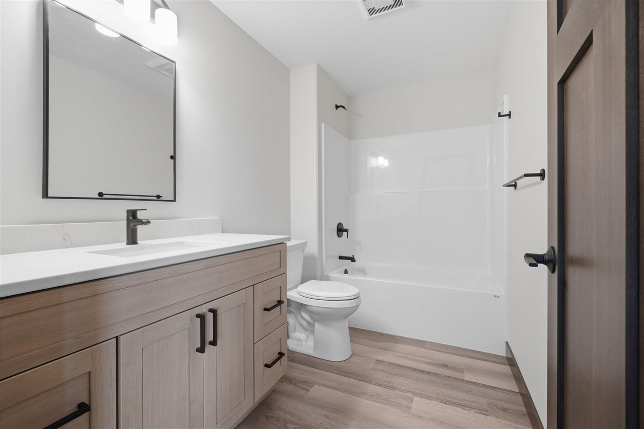 206 Westwood Circle Kalona IA 52247