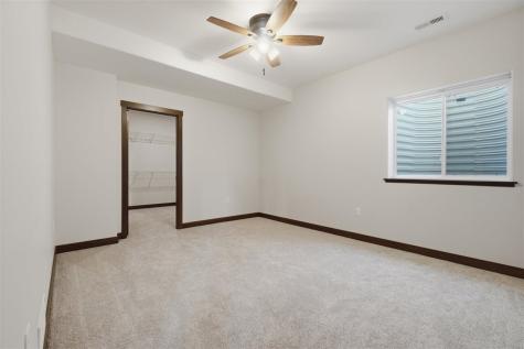 206 Westwood Circle Kalona IA 52247