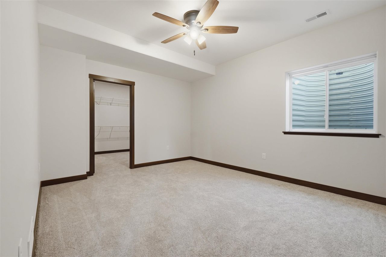 206 Westwood Circle Kalona IA 52247