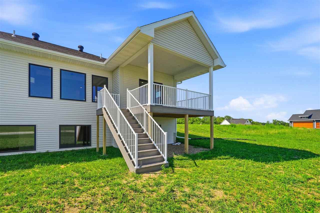 206 Westwood Circle Kalona IA 52247