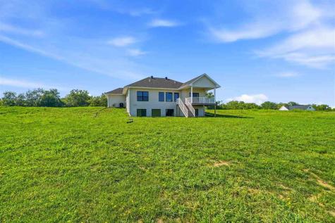 206 Westwood Circle Kalona IA 52247