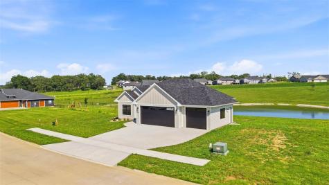 206 Westwood Circle Kalona IA 52247
