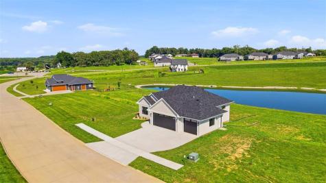 206 Westwood Circle Kalona IA 52247
