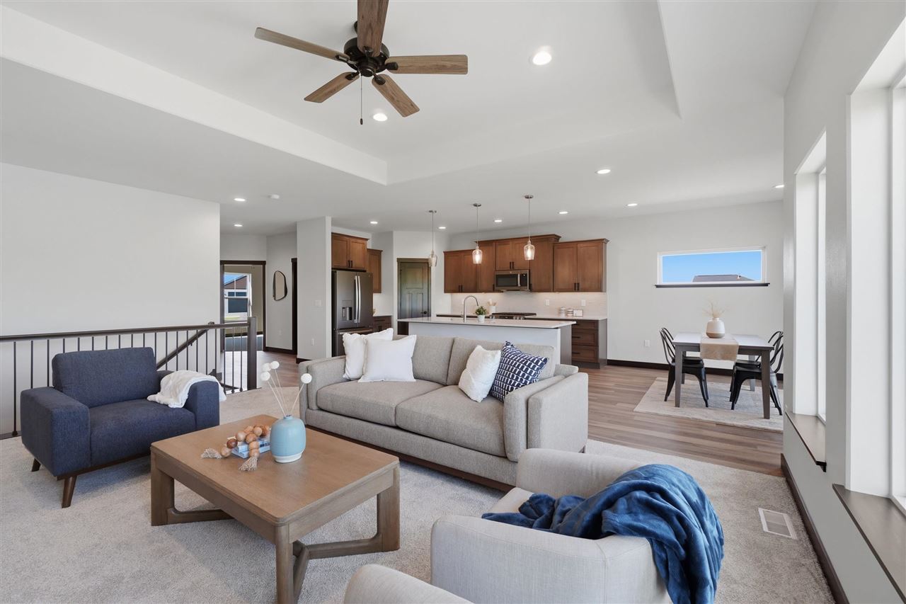 206 Westwood Circle Kalona IA 52247